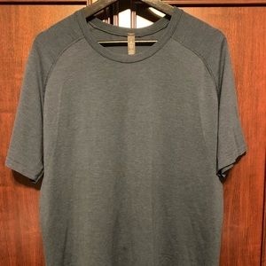 Lululemon Gym Shirt - Mens Large